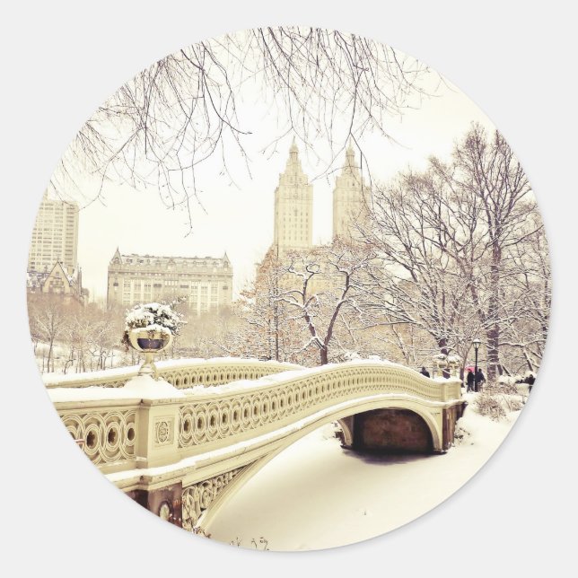 Pegatina Redonda Nieve en Central Park - Nueva York en invierno (Anverso)