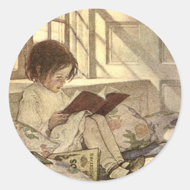 Pegatina Redonda Niño Antiguo Leyendo un Libro, Jessie Willcox Smit (Anverso)
