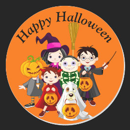 Pegatina Redonda Niños felices de Halloween con disfraces