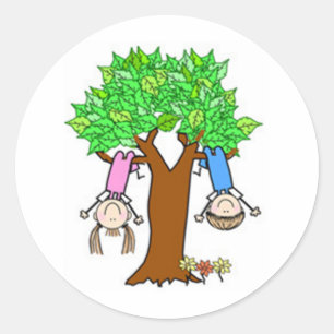 Pegatina Redonda Niños Jugando Figuras De Palo