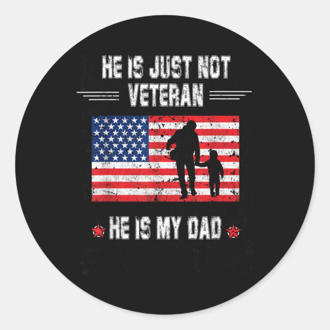 Pegatina Redonda No Es Solo Un Veterano, Es Mi Padre Veteranos. (Anverso)