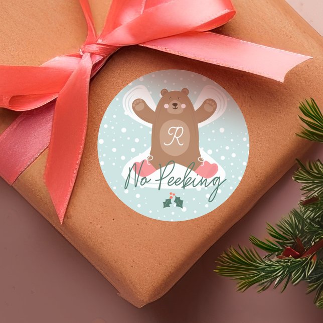 Pegatina Redonda No Peeking Cute Woodland Bear Angel de Nieve (No Peeking Cute Woodland Bear Snow Angel Classic Round Sticker)