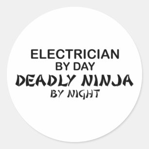 Pegatina Redonda Nocturna Ninja, un electricista muerto