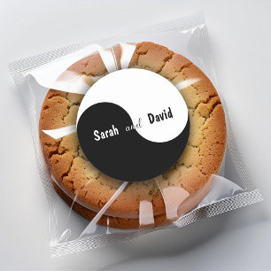 Pegatina Redonda Nombres de novia y novio Yin Yang negro y blanco b