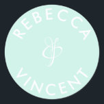 Pegatina Redonda Nombres Personalizados Boda Verde Acuático Minimal<br><div class="desc">Estas etiquetas personalizadas de agradecimiento neutral para bodas son una hermosa adición a cualquier celebración de boda. Estas etiquetas personalizables están diseñadas para agregar un toque personal a tus favores de boda o regalos de agradecimiento. Vienen en varias formas y tamaños. Estas etiquetas también se pueden utilizar para etiquetar artículos...</div>