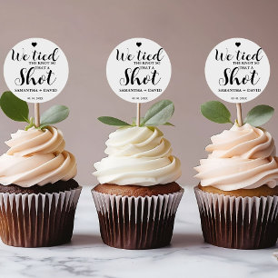 Pegatina Redonda Nos casamos Toma un trago Regalo de bebida de boda