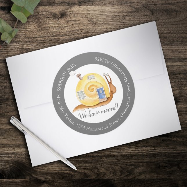 Pegatina Redonda Nos hemos mudado a casa de caracol cambio de direc (Subido por el creador)