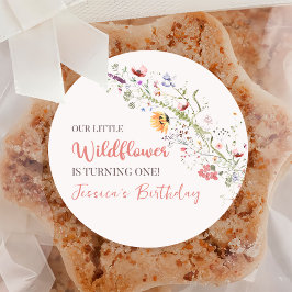 Pegatina Redonda Nuestra pequeña niña de flores silvestres Fiesta d
