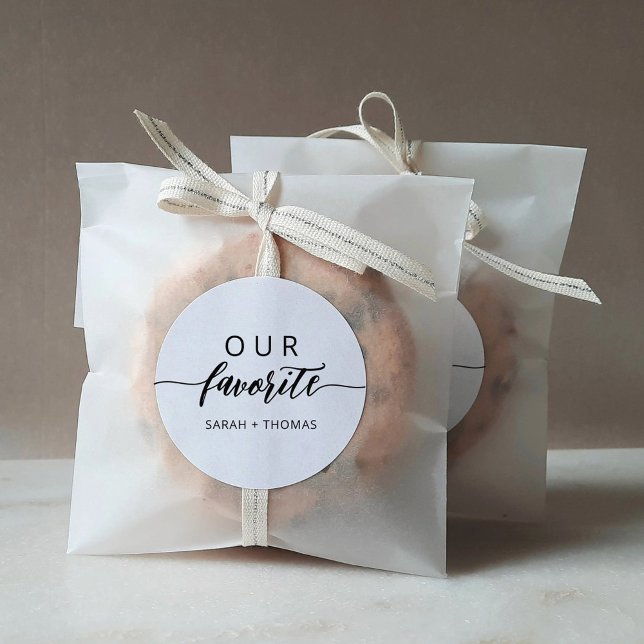 Pegatina Redonda Nuestro regalo de favor de caligrafía moderna favo (Subido por el creador)