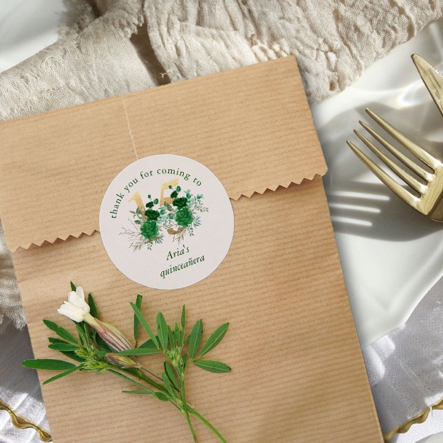 Pegatina Redonda Número Floral 15 Marfil Verde y Dorado Quinceañera (Thank You stickers from the Royal Rose Emerald Green Quinceanera Collection by Darling & May)