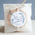 Pegatina Redonda Ocean Edge Cape Cod Map Gracias Favor de la Boda<br><div class="desc">Estos sellos de pegatina de mapa de MAMÁES Brewster son perfectos para empaquetar galletas bodas,  bolsas favoritas,  sobres o regalos de bienvenida para su boda de Ocean Edge Resort en Cape Cod. Mueva el corazón haciendo clic en "Editar usando herramienta de diseño" en "Personalizar".</div>