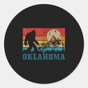 Pegatina Redonda Oklahoma Bigfoot Vintage Montañas Senderismo Campi