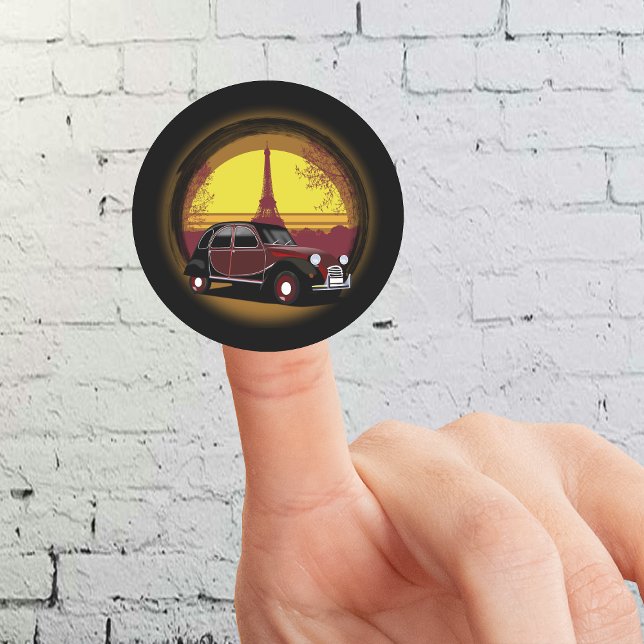 Pegatina Redonda Oldtimer 2cv Charleston Paris Sonnenuntergang (2CV Round Sticker in Black with a Romantic Deux Chevaux Charleston Eiffel Tower Illustration)