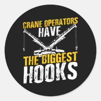 Pegatina Redonda Operador de grúas con bandera de las grúas Operado