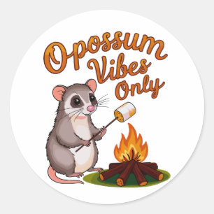 Pegatina Redonda Opossum con malvavisco - Solo vibes de Opossum