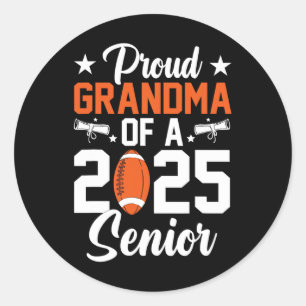 Pegatina Redonda Orgullosa Abuela De Un Graduado De Fútbol Senior 2