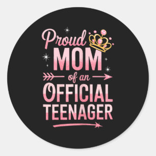 Pegatina Redonda Orgullosa Mamá De Un Adolescente Oficial Camiseta
