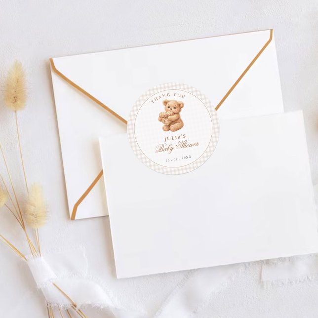 Pegatina Redonda Oso de peluche de gingham marrón, papel de baby sh (Subido por el creador)