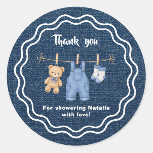 Pegatina Redonda Oso de peluche de mezclilla azul para baby shower,