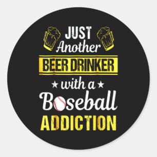Pegatina Redonda Otro Bebedor De Cerveza Con Béisbol