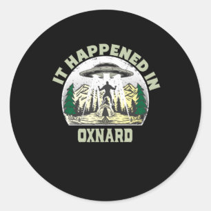 Pegatina Redonda OVNI alienígena En La Ciudad De Oxnard