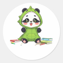 Panda con disfraz de dinosaurio