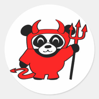 Pegatina Redonda Panda con disfraz del diablo rojo