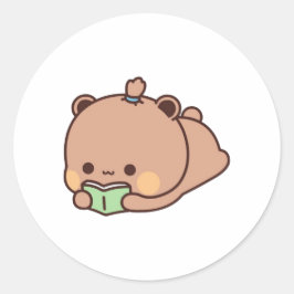 Pegatina Redonda Panda Y Brownie Bear Pareja Leer Libro