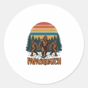 Pegatina Redonda Papasquatch Bigfoot Diseño Vectorial Puesta de Sol