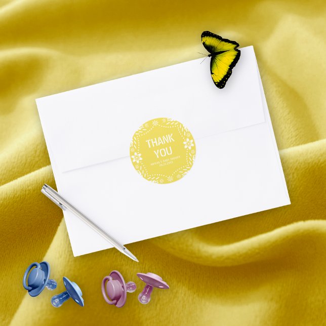 Pegatina Redonda Papel amarillo picado Gracias niña ducha (Subido por el creador)