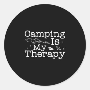 Pegatina Redonda Para campistas_ acampar es mi terapia rv camp homb
