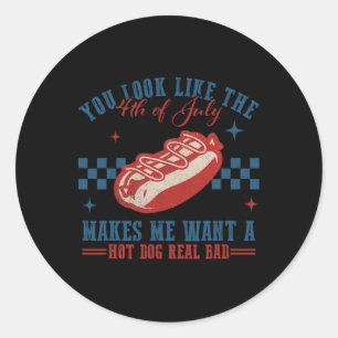 Pegatina Redonda Parece Que El 4 De Julio Me Hace Querer Un Hotdog 