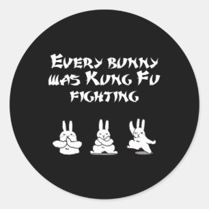 Pegatina Redonda Pascua Divertida Todo Conejo Fue Kung Fu Luchando 