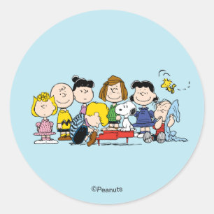 Pegatina Redonda Peanuts La pandilla alrededor del piano