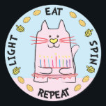 Pegatina Redonda Pegatinas del CAT de Hanukkah: "Luz, Comer, Giro,<br><div class="desc">Hanukkah/Chanukah CAT pegatinas de vacaciones, "Luz, Comer, Giro, Repetir" Como sea que lo deletreé, Chanukah es uno de mis feriados favoritos. ¡Diviértase usando a estos pegatinas como topes de pasteles, etiquetas de regalo, cierres de bolsos de favores o lo que sea que haga que sus festividades se rompan! ¡Gracias por...</div>