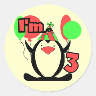 Pegatina Redonda Penguin: Tengo 3 camisetas de cumpleaños y regalos