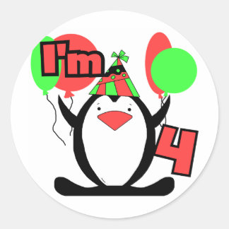 Pegatina Redonda Penguin: Tengo 4 camisetas y regalos de cumpleaños