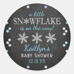 Pegatina Redonda Pequeños niños con copo de nieve en Baby Shower