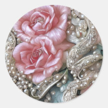 Perlas vintage y patrón de rosas rosadas