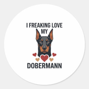 Pegatina Redonda Perro Dobermann Corazones Rojos Enloquecido_1