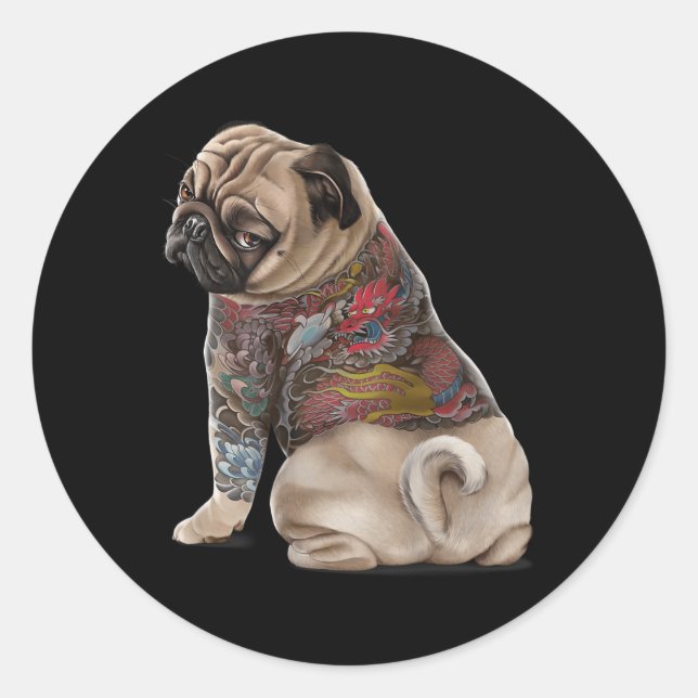 Pegatina Redonda Perro Pug Con Tatuaje Dragón Japonés Tradicional I (Anverso)