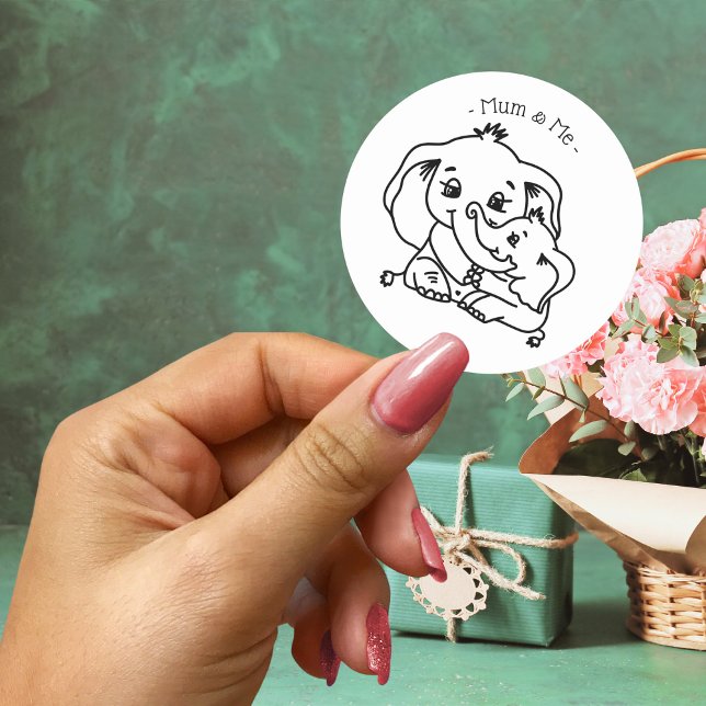 Pegatina Redonda Personalizada la Mamá de elefantes y el Día de la  (Elephant Mum & Me Mother's Day personalized Classic Round Sticker)