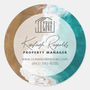Pegatina Redonda Personalizado de Ocean / Beach Rental Property Man