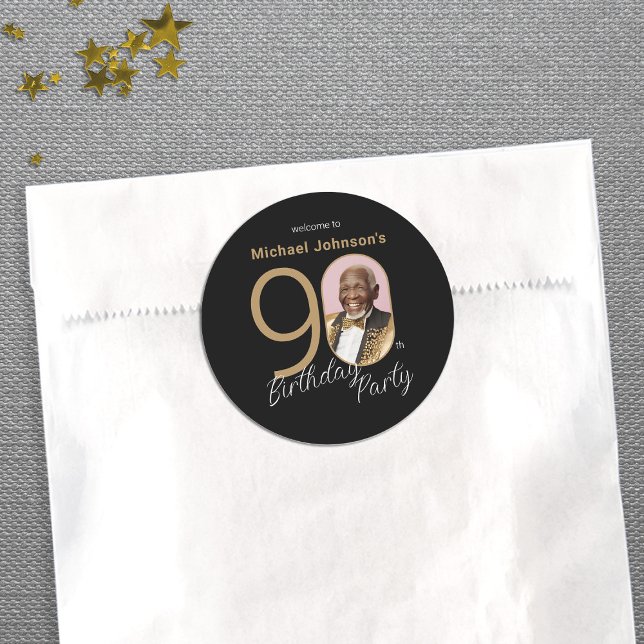 Pegatina Redonda Personalizado Foto 90 cumpleaños Elegante de oro n (Custom Photo 90th Birthday Black Gold Elegant Classic Round Sticker)