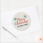 Pegatina Redonda Personalizado Merry Christmas Holly Design<br><div class="desc">Nuestros pegatinas de Navidad personalizados son la adición perfecta a regalos,  bolsas de fiesta,  tazas,  etc.</div>