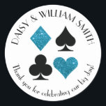 Pegatina Redonda Personalizado temática de Las Vegas Mensajes de te<br><div class="desc">Los falsos trajes de purpurina azul turquesa y de tarjeta negra están rodeados de texto de personalizable,  lo que hace que estos pegatinas redondos sean perfectos para todo tipo de proyectos y ocasiones. Utilícelos para etiquetar los favores de los huéspedes bodas,  para cerrar sobres y más.</div>