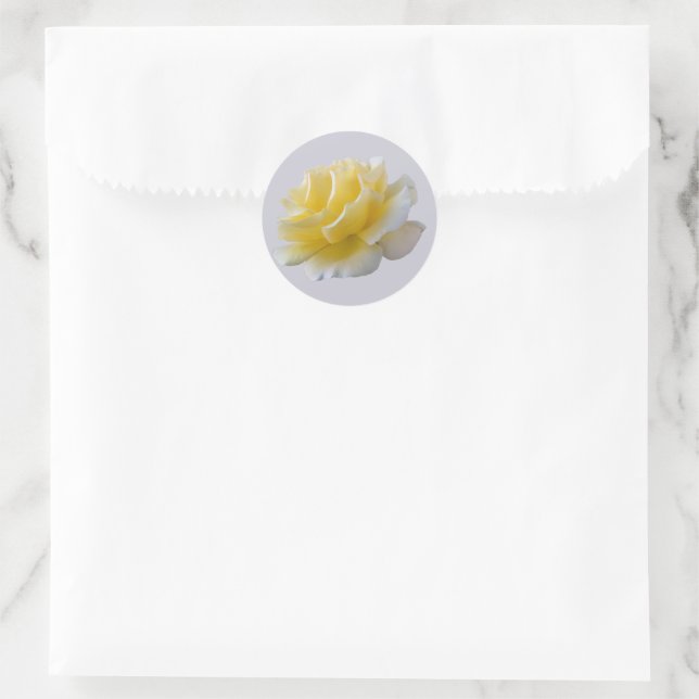 Pegatina Redonda Pétalos de rosa amarillo (Bolso)