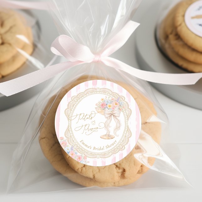 Pegatina Redonda Petals and Prosecco Bridal Shower (Subido por el creador)