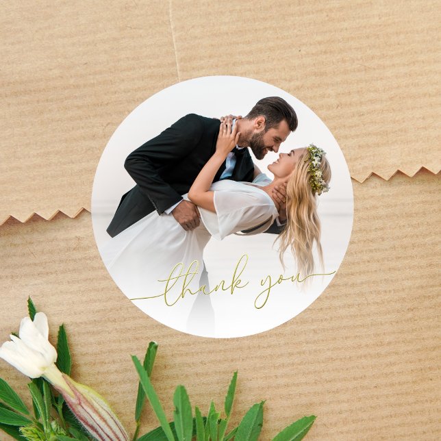 Pegatina Redonda Photo Wedding Thank You Gold Script Circle  (Round wedding thank you sticker with photo and elegant gold script text)