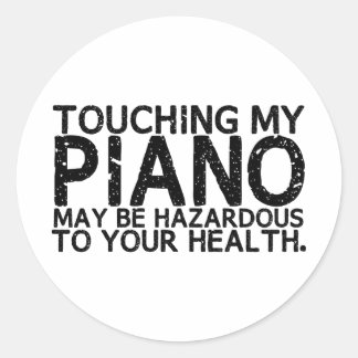 Pegatina Redonda Piano Hazard